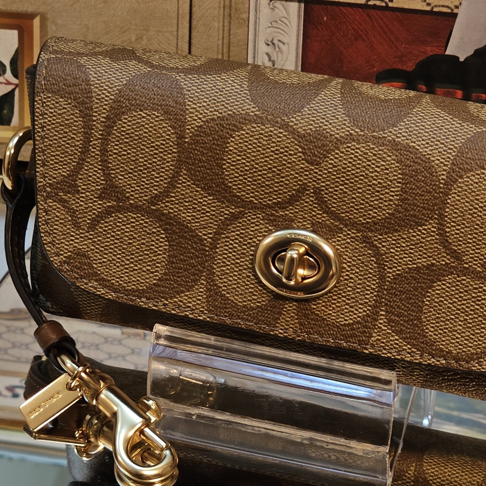 Coach Brown Signature Sunglasses Case/Wristlet - Picture 6 of 9